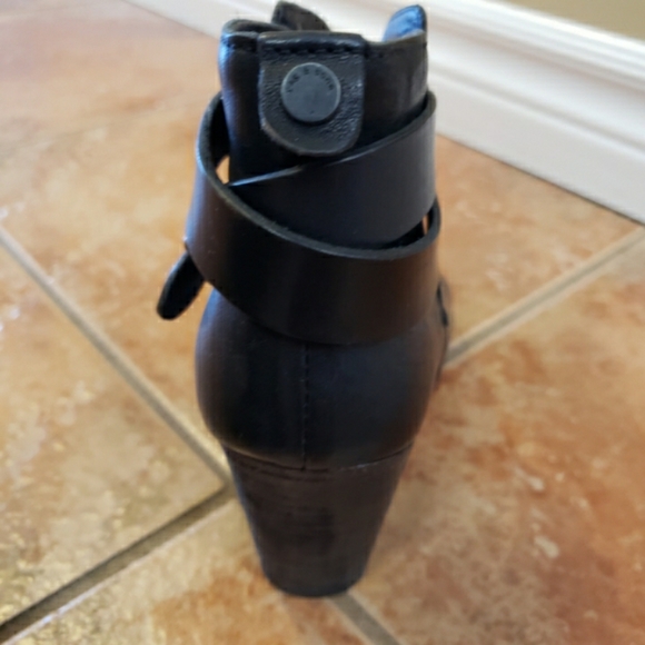 Rag & Bone Harrow booties black leather 35โฆ - Picture 7 of 11